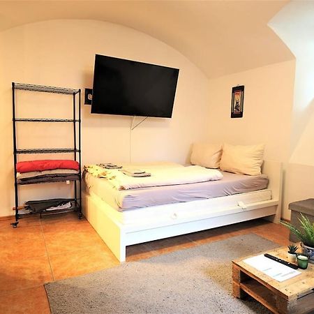 Fully Equipped Apartment Near Main Station Wurzburg Exterior photo