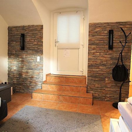 Fully Equipped Apartment Near Main Station Wurzburg Exterior photo